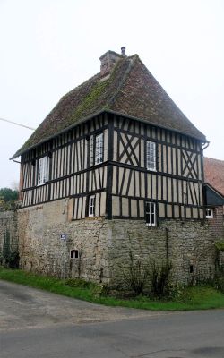 Maison à colombage
Une des plus ancienne maison de Dampierre-En-Bray
